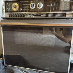 Vintage 1960s GE P7 Self Cleaning oven 