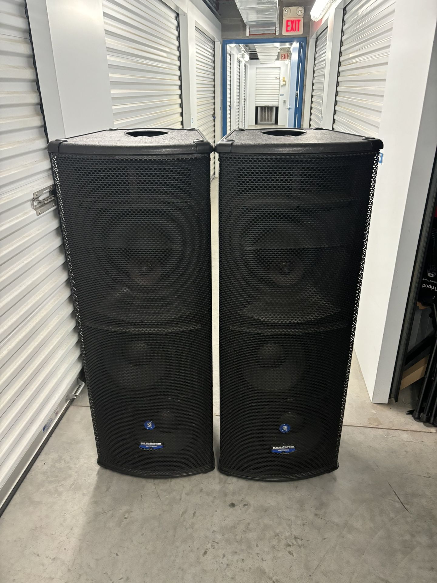 Mackie SA 1232 Powered Speakers (pair)