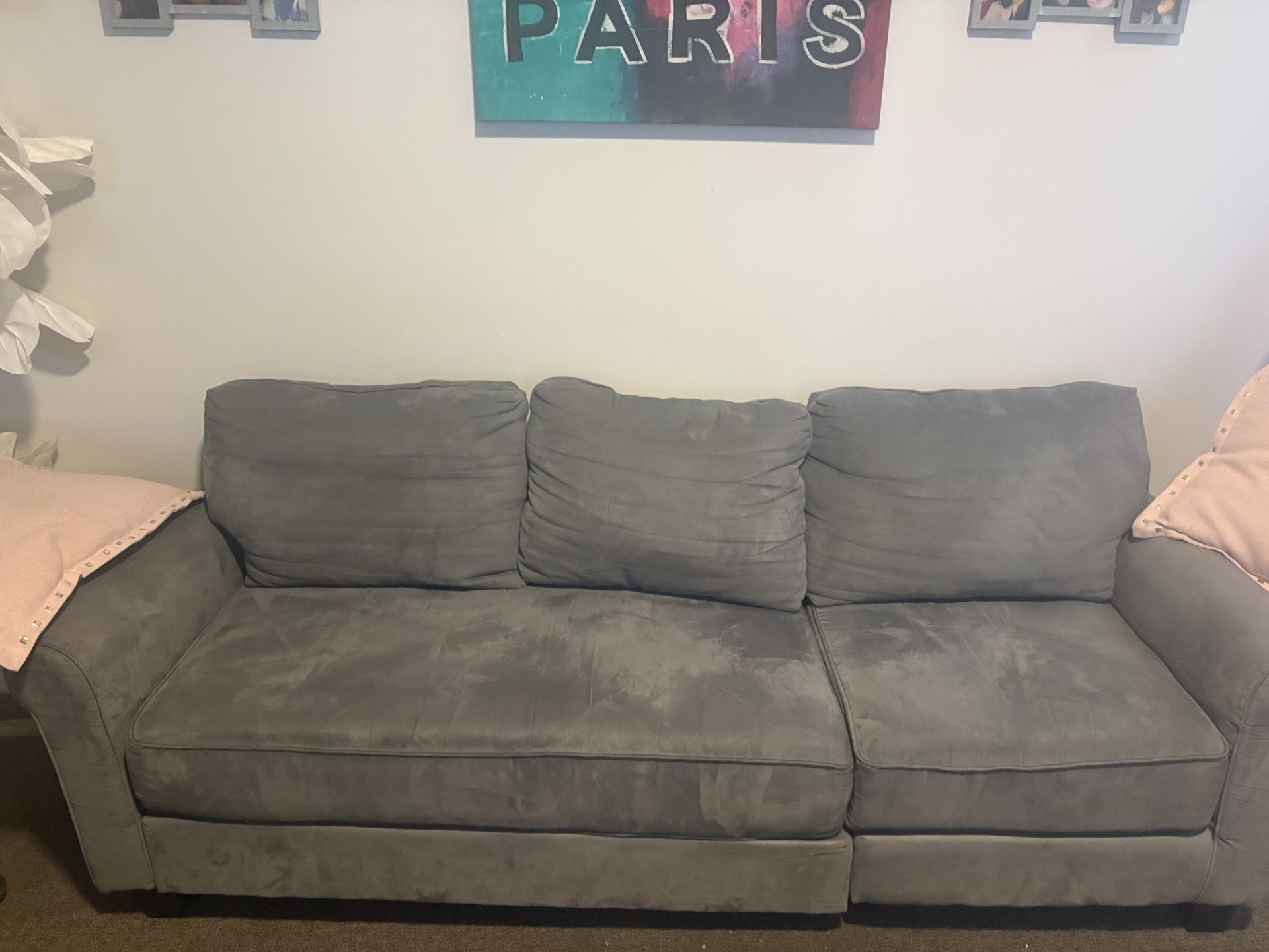 Small Wayfair couch Opens Into Fouton