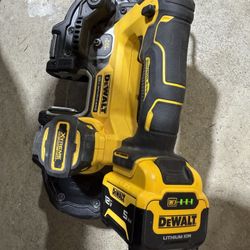 DEWALT 12-Volt MAX 3-3/8 in. Cordless Brushless Bandsaw (Tool-Only)