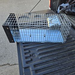 Small Animal Trap Cage."CHECK OUT MY PAGE FOR MORE DEALS "