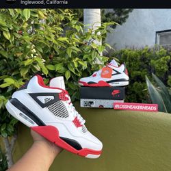 Jordan 4 Fire Red Size. 13