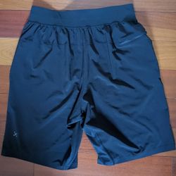 Lululemon T.H.E. Linerless Short 9" Black