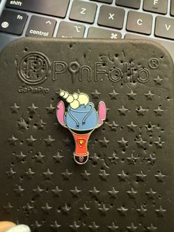 Disneyland Hidden Mickey Pins - Stitch Bubble Wand ( Chaser )