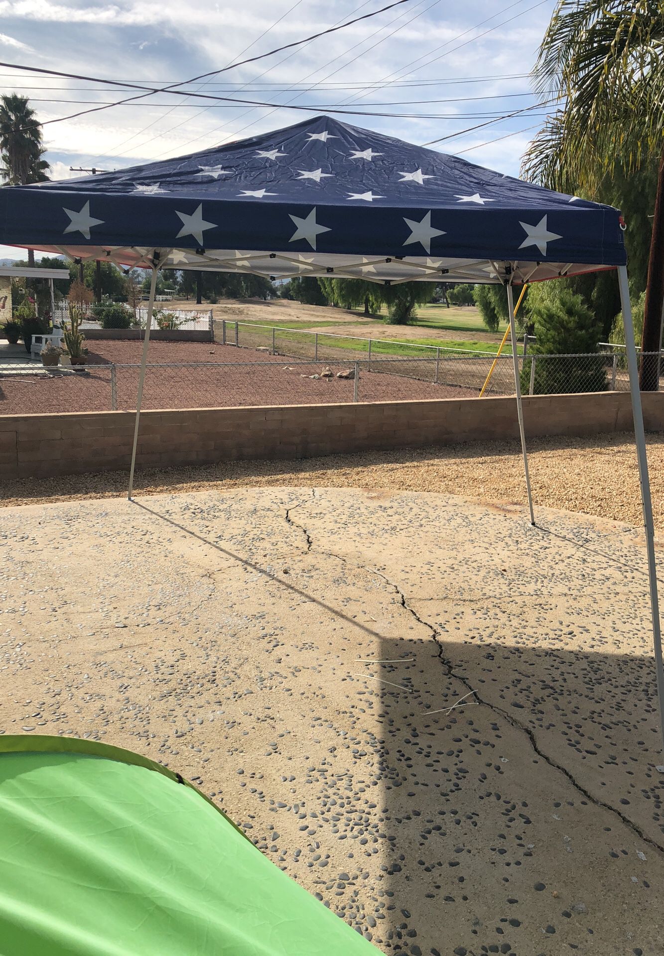 118 x 118 American flag kit canopy tent in perfect condition