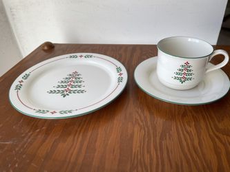 Lenox Chinastone Yuletide Tree Dinner Ware