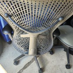 Office Chairs 