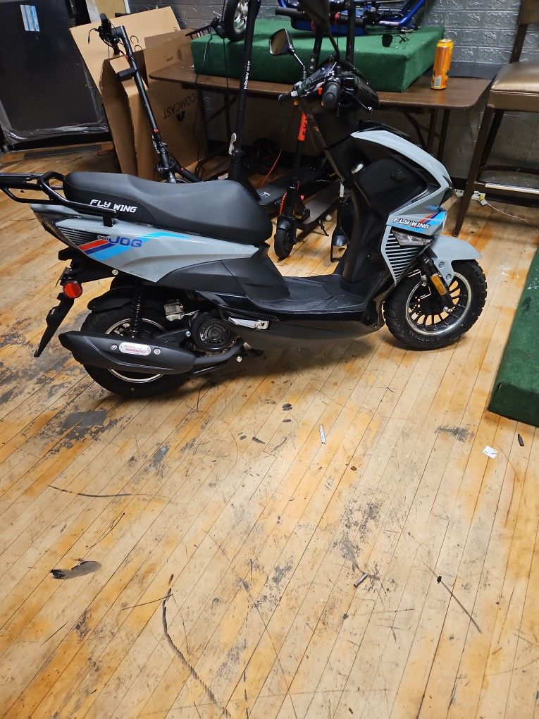 Brqnd New Fly Wing Gas Moped