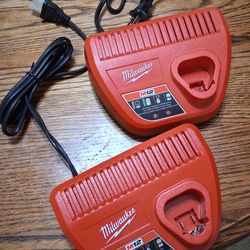 Milwaukee Battery Chargers M12 - Cargador Baterias