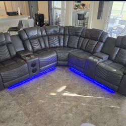 Power Reclining Sectional Sofa 