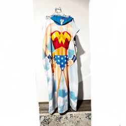 WONDER WOMAN PONCHO COSTUME/ PIJAMA