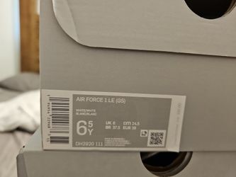 Air Forces 1 LE