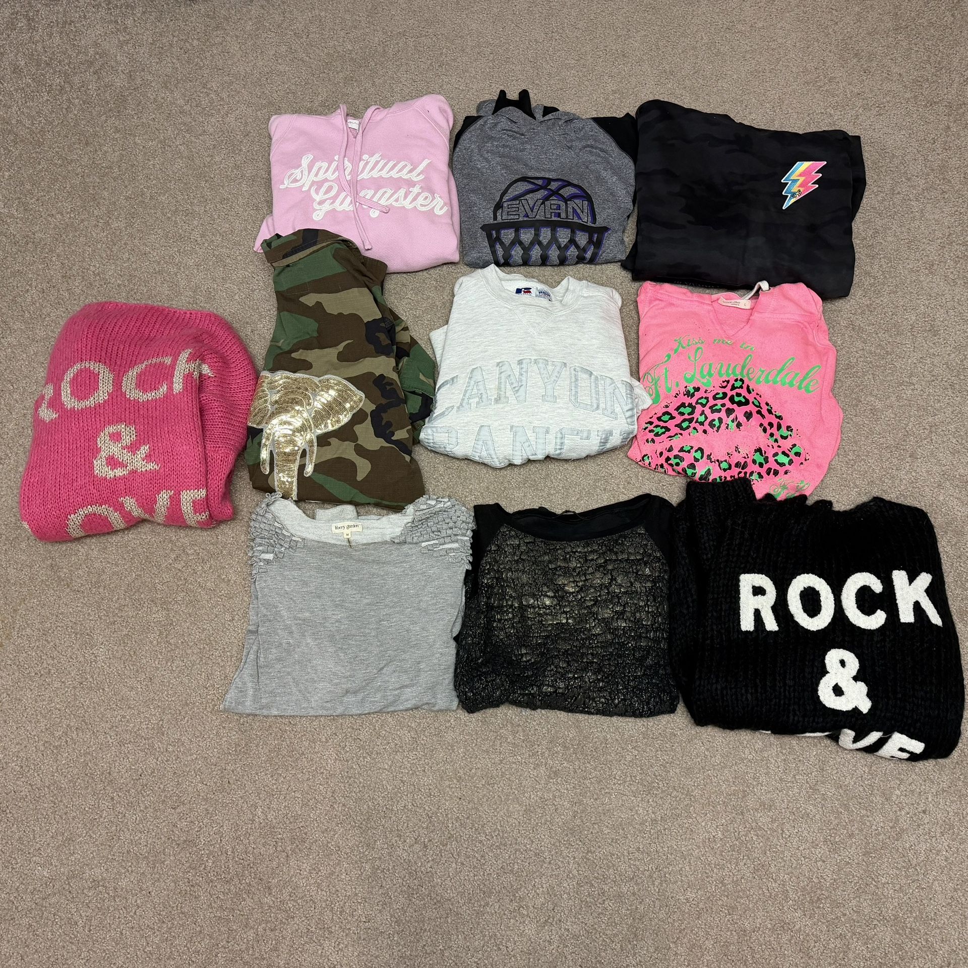 10 Items Women’s Winter Clothes Cardigans, Sweaters, Sweatshirts, And A Jacket