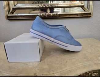 Girl's Shoes Size 1