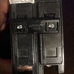 CUTLER HAMMER / EATON 40 AMP CIRCUIT BREAKER 240 VAC 2 POLE BAB2040H