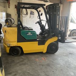 Forklift 