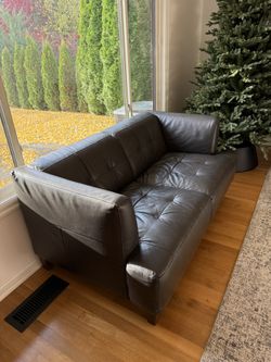 Macys Italian Leather Loveseat and sofa