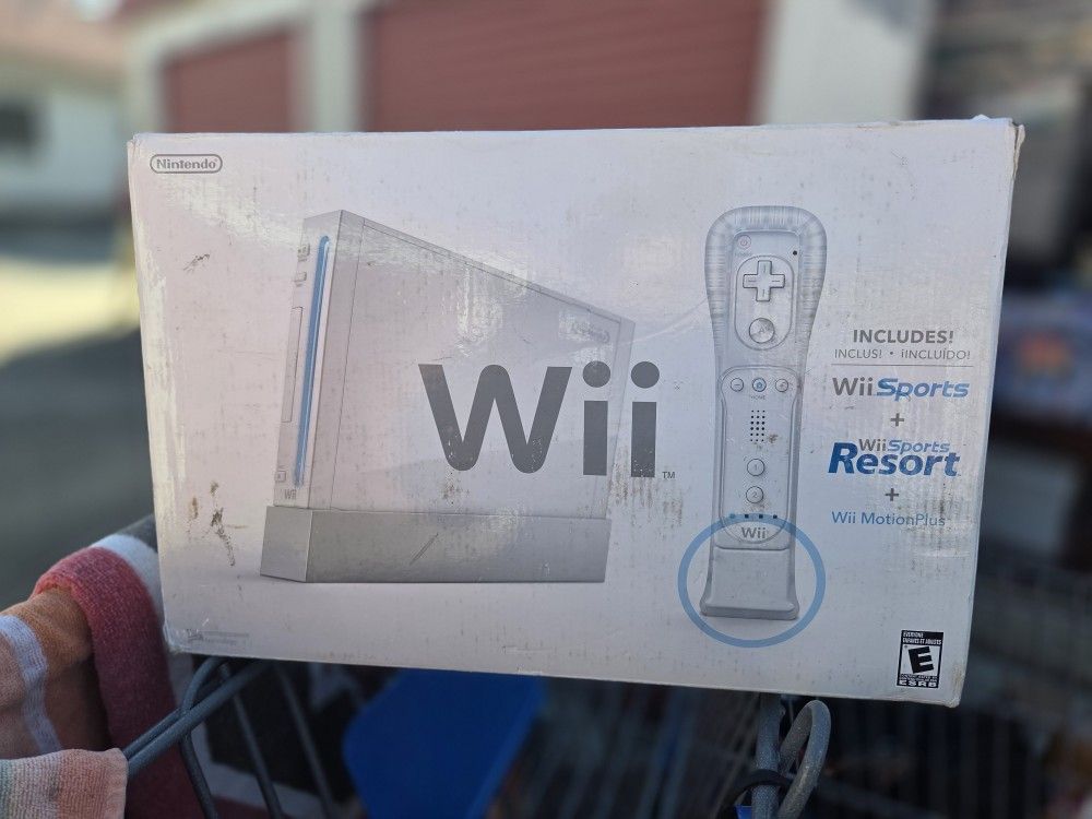 Wii Sports + Resort Motion Plus