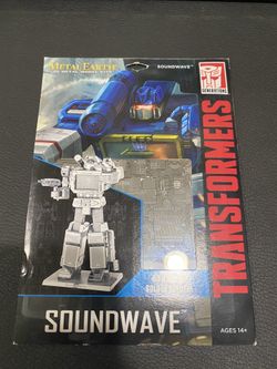 Metal Earth Transformer Soundwave
