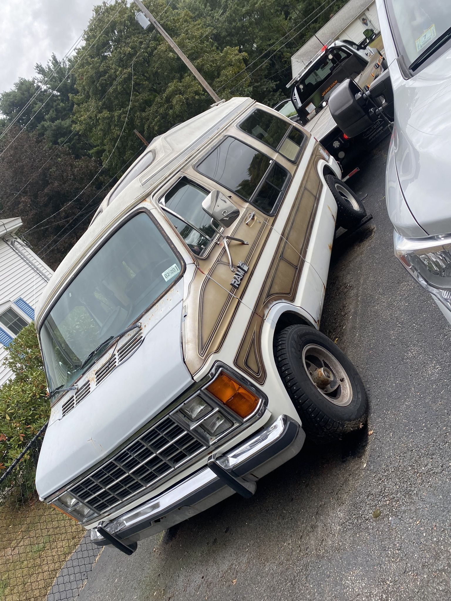 1985 Dodge B250