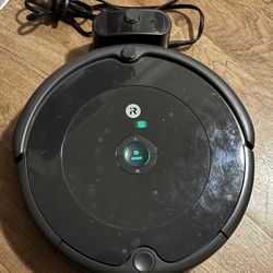 iRobot Roomba Vacuum 