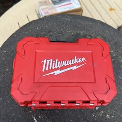 Milwaukee Hole Dozer