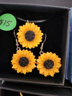 Sunflower Necklace And Earring Set