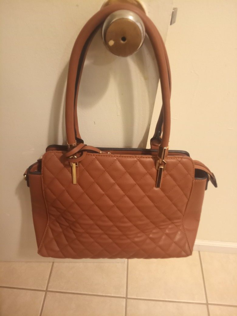 Very Pretty Ladies Purse