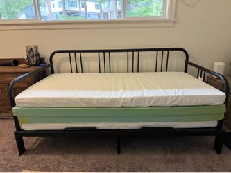 IKEA FYRESDAL daybed