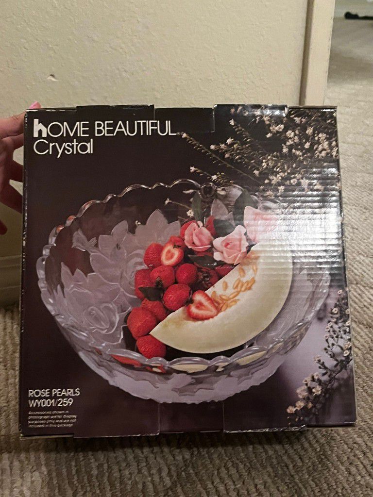 Home Beautiful Rose Petals Crystal Dish 