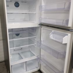 SAMSUNG STAINLESS STEEL TOP FREEZER REFRIGERATOR....$ 350