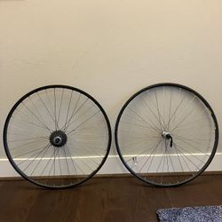 campagnolo mavic 700c wheelset 8 speed cassette