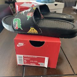 Nike Slippers 