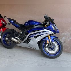 Motorcycle Yamaha YZF-R 2009