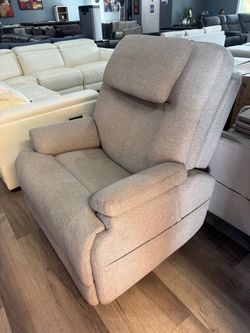 Recovery chair Flexsteel Zecliner Power Lift Sleep Recliner with Power Headrest and Lumbar