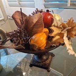 Fall table Decor Vintage  Brass Pedostol (Lots of detail)