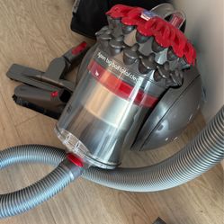 Dyson Big Ball Total Clean 