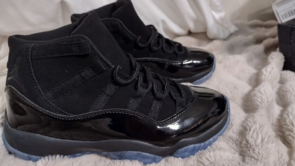 Jordan 11 Cap And Gown 