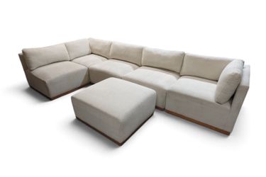 Henredon Murphy 6 – Piece Modular Sectional Sofa with Ottomam in Beige