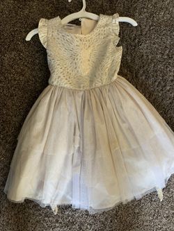 Size 5/6 flower girl wedding dress
