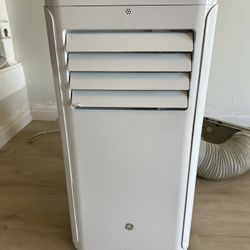 GE Portable AC and Dehumidifier - Very Cold