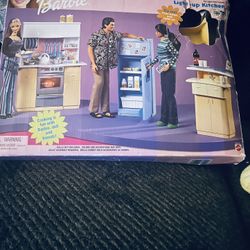 vintage mattel barbie living in style light up kitchen 