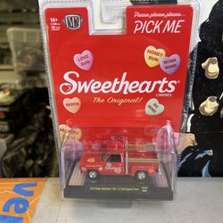M2 Machines 1/64 scale Sweethearts 1978 Dodge Adventurer 150 lil red express tru