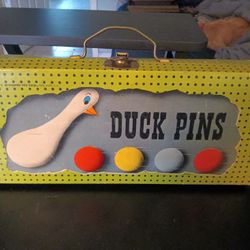Vintage Duck Pins Bowling Game Pressman Toys USA Wood 20 Pins & 4 Balls Complete.


