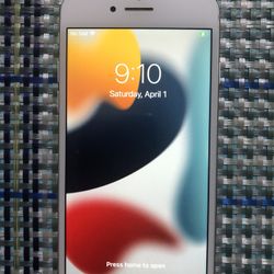 Apple iPhone 7 128GB Unlocked For Any Carrier Like New!