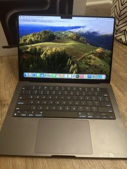 New Open box Apple MacBook Pro 14” M3 Pro Space Black 18gb New Open box Apple MacBook Pro 14” M3 Pro Space Black 18gb