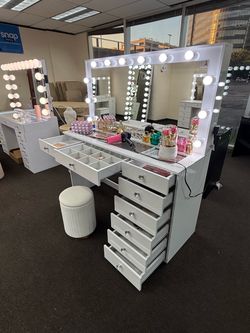 White Vanity Desk with Lighted Mirror and Drawers