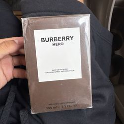 Burberry Hero 