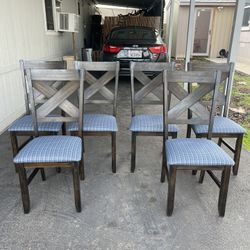 4 Sillas 🪑 Recien Tapizadas Casi Nuevas