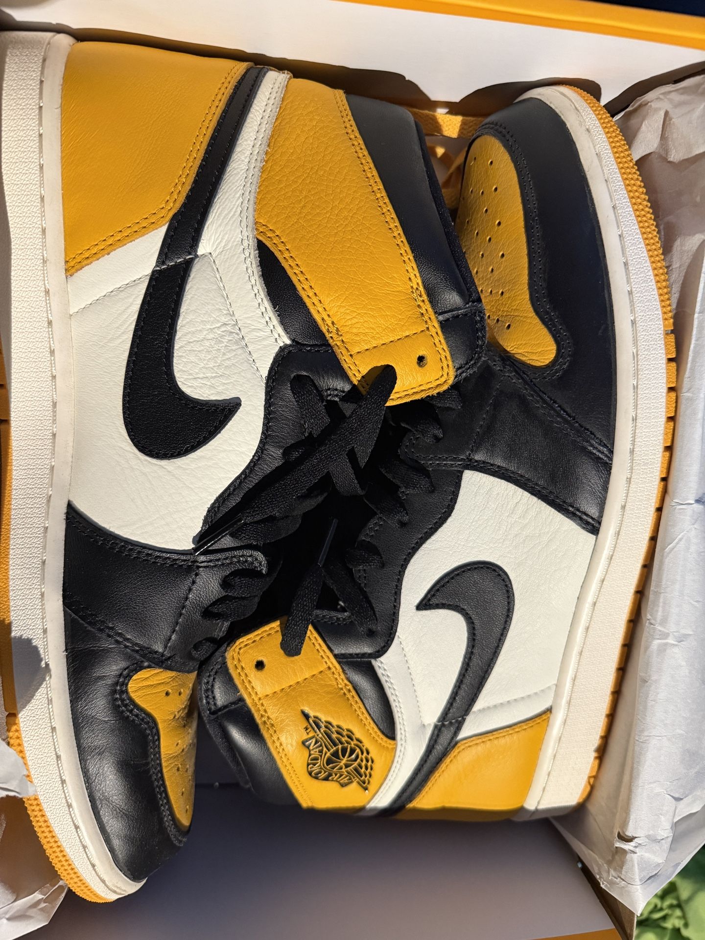 Jordan 1 High Taxi